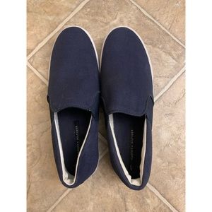 Tommy Hilfiger slip on